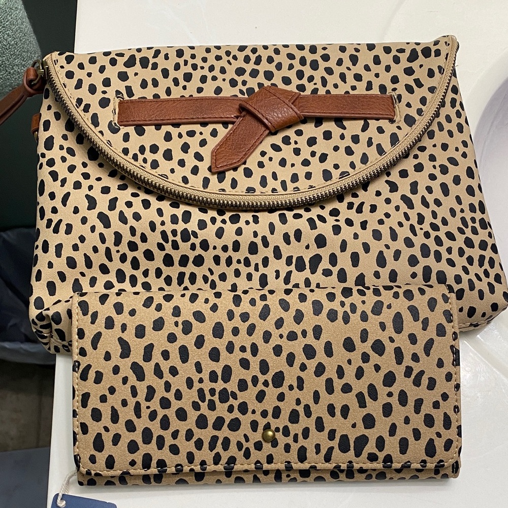 Brown cheetah print clutch bag and matching  wallet